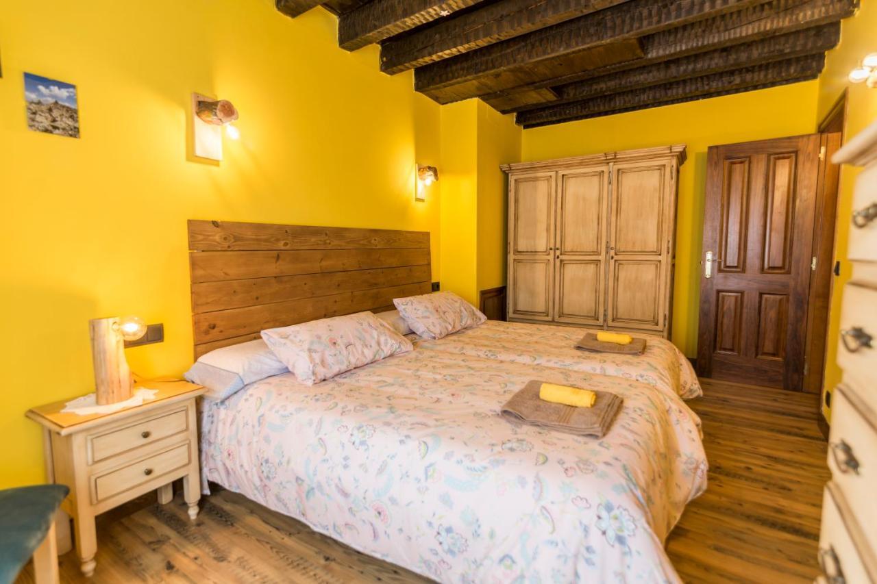 El Nido Del Mirlo Villa Casarejos Buitenkant foto